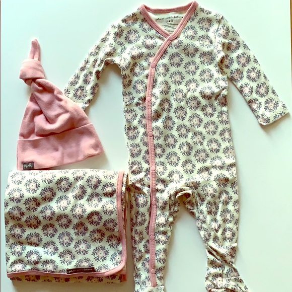 Petunia Pickle Bottom Other - 100% Organic Petunia Pickle Bottom Snuggle Set